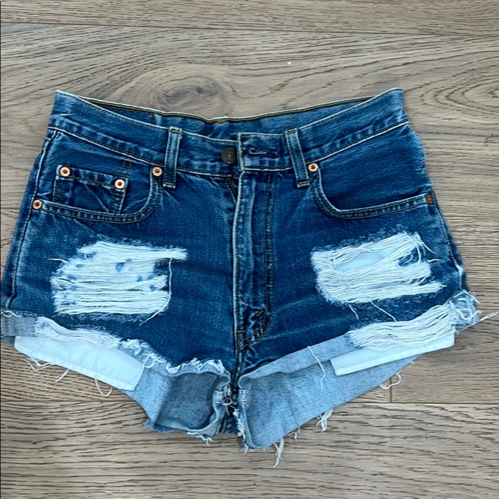 Levi’s high waisted distressed shorts